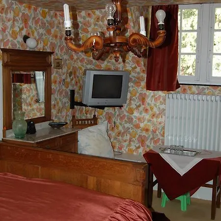 Les Genets Bed and breakfast Hatrival